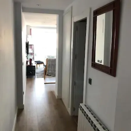 Apartamento Recién Reformado Con Vistas Y Acceso A La Playa Apartamento *