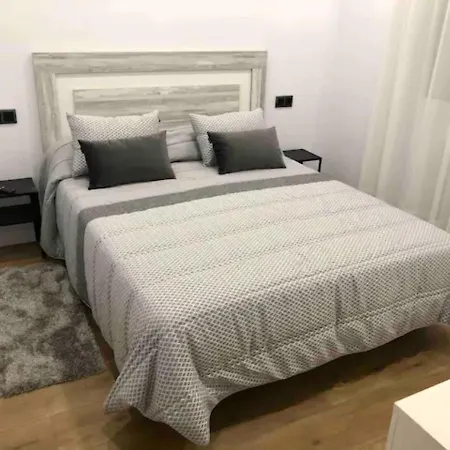 Apartamento Recién Reformado Con Vistas Y Acceso A La Playa